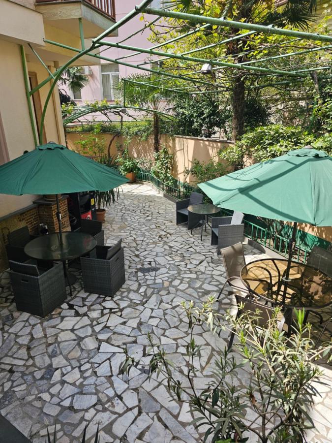 达尼西摩酒店 第比利斯 外观 照片